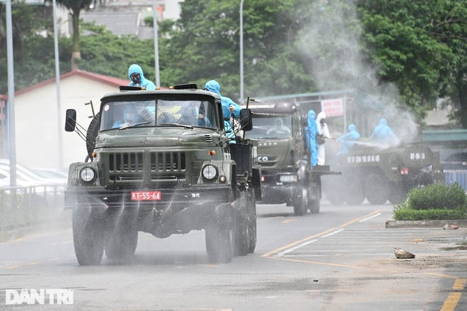Nhìn lại 14 ngày làn sóng Covid-19 thứ tư bùng lên dữ dội, tăng 458 ca bệnh - 16 Nhìn lại 14 ngày làn sóng Covid-19 thứ tư bùng lên dữ dội, tăng 458 ca bệnh - 16