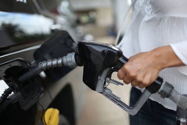 Giá xăng ở Mỹ rẻ hơn nhiều so với sữa