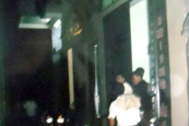 Lộ mặt "cáo già" giết người đốt xác phi tang từ vết máu lạ trong ngôi nhà đóng cửa 