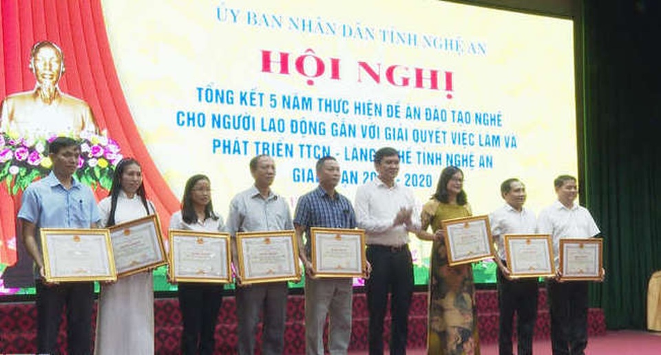 80% lao động nông thôn có nghề nghiệp sau khi được đào tạo nghề - 2 80% lao động nông thôn có nghề nghiệp sau khi được đào tạo nghề - 2