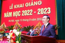 Chủ tịch Quốc hội dự lễ khai giảng của Học viện Quốc phòng