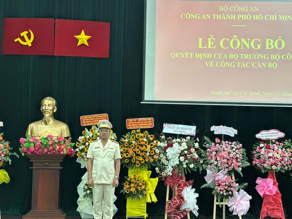 Thượng tá Nguyễn Đình Dương làm Phó Giám đốc Công an TPHCM - 1 Thượng tá Nguyễn Đình Dương làm Phó Giám đốc Công an TPHCM - 1