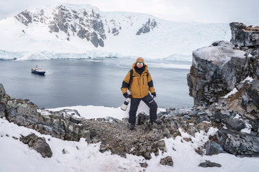 Chàng trai Việt thám hiểm nơi tận cùng thế giới, đi lạc xứ sở chim cánh cụt
