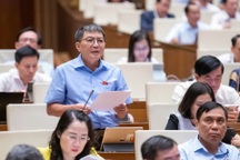 "Bơm nguồn lực" cho xã, phường để gánh vai trò mới