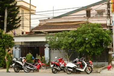 Điều tra vụ trộm “ghé thăm” nhà Chủ tịch huyện