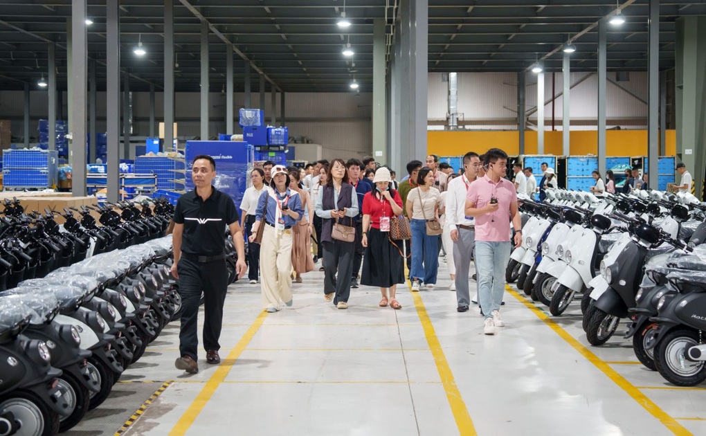 600 nhà phân phối VinFast đặt mục tiêu bán 1,5 triệu xe máy điện trong năm 2026 - 3 600 nhà phân phối VinFast đặt mục tiêu bán 1,5 triệu xe máy điện trong năm 2026 - 3