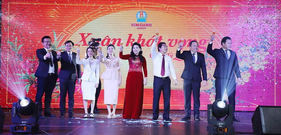 1.000 nhân viên tham dự gala “Xuân Khát Vọng” của Kim Oanh Group - 1