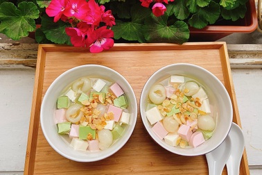 Cô gái Việt sống tại Cộng hòa Séc chia sẻ công thức làm chè khúc bạch