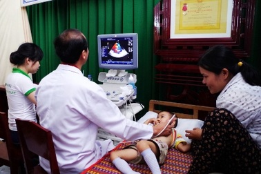 Khám, phát thuốc miễn phí bệnh tim mạch tại tỉnh Bến Tre