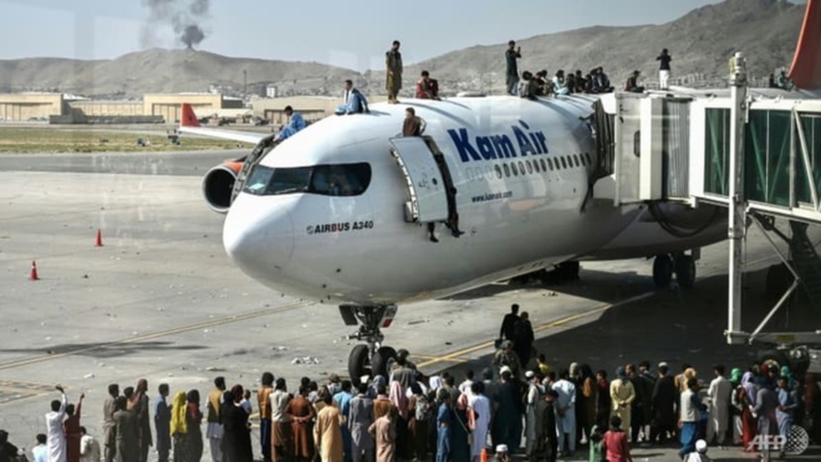 Tổng thống Afghanistan tiết lộ thời khắc bỏ trốn trước bủa vây của Taliban - 2 Tổng thống Afghanistan tiết lộ thời khắc bỏ trốn trước bủa vây của Taliban - 2