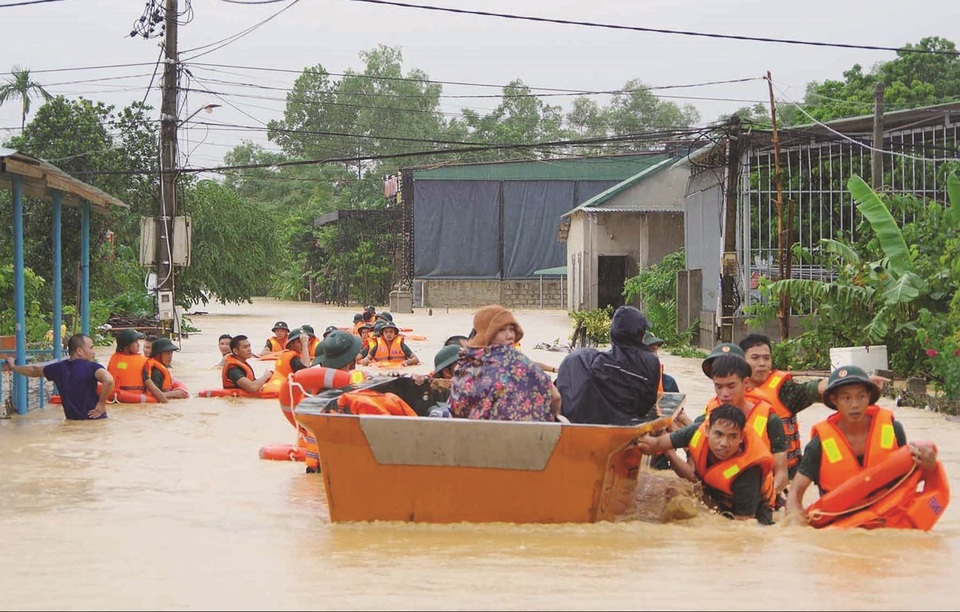 Miền Trung có thể tiếp tục đón bão lũ, Thường trực Ban Bí thư điện khẩn - 1 Miền Trung có thể tiếp tục đón bão lũ, Thường trực Ban Bí thư điện khẩn - 1