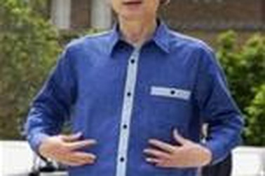 "Cởi cà vạt" để tiết kiệm điện