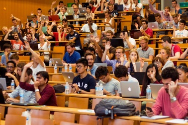 Đến châu Âu học khởi nghiệp, du lịch và xem Euro cup 2016