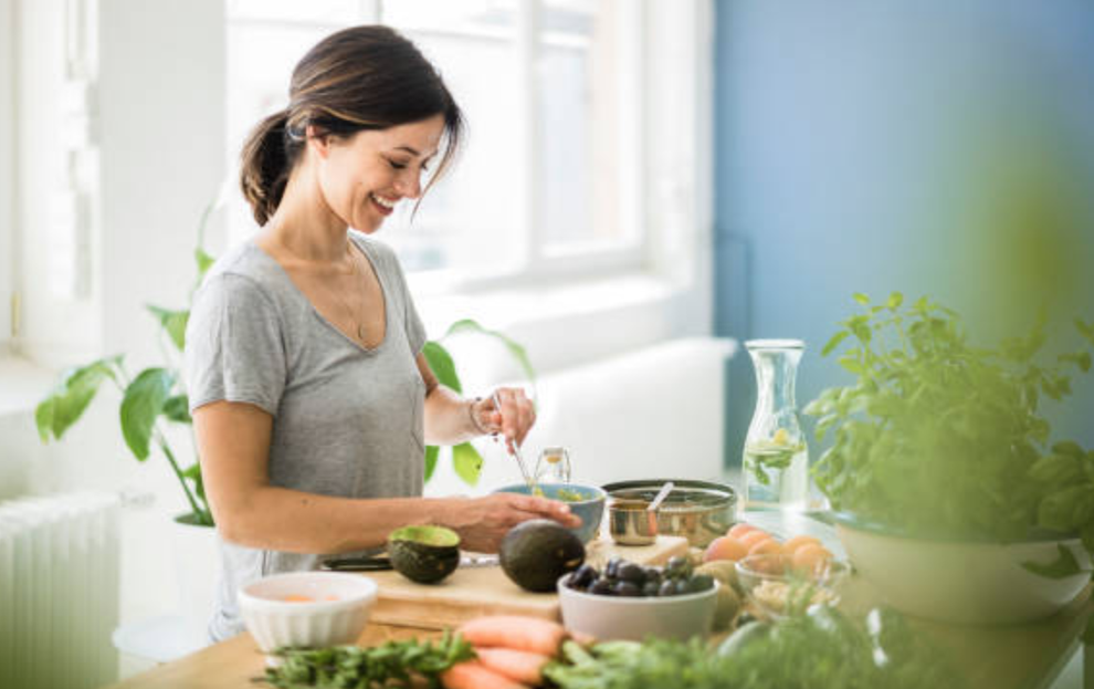 Lấy một cô vợ không biết nấu ăn có hạnh phúc được không? - 1 Lấy một cô vợ không biết nấu ăn có hạnh phúc được không? - 1