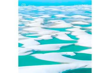 Theo chân du khách khám phá hàng nghìn hồ nước xanh tự nhiên giữa sa mạc