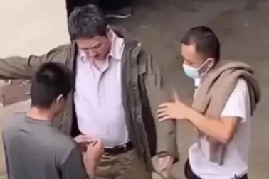 Mỹ nam Phùng Thiệu Phong gây sốc khi lộ bụng phệ, tóc điểm bạc