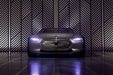 Renault giới thiệu mẫu concept Corbusier coupé đầy táo bạo