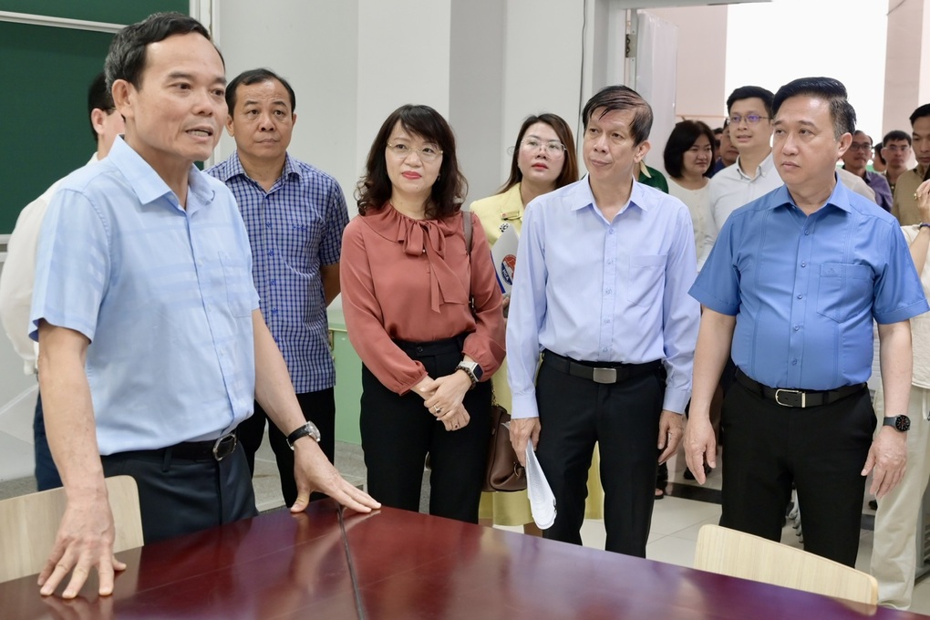 Bí thư Trần Lưu Quang khảo sát địa điểm tổ chức Đại hội Đảng bộ TPHCM - 1 Bí thư Trần Lưu Quang khảo sát địa điểm tổ chức Đại hội Đảng bộ TPHCM - 1