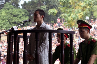 Tuyên án tử hình kẻ thảm sát 4 người ở Yên Bái