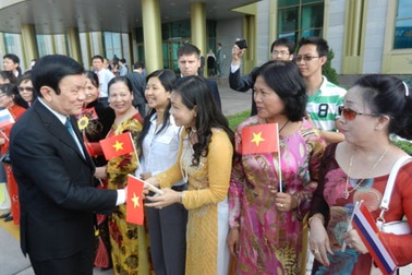 Buổi tiễn Chủ tịch Trương Tấn Sang về nước đầy xúc động