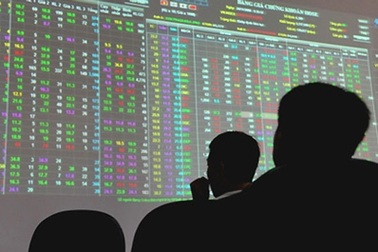 VN-Index lên sát 480 điểm, giao dịch thỏa thuận gần 1.000 tỷ đồng