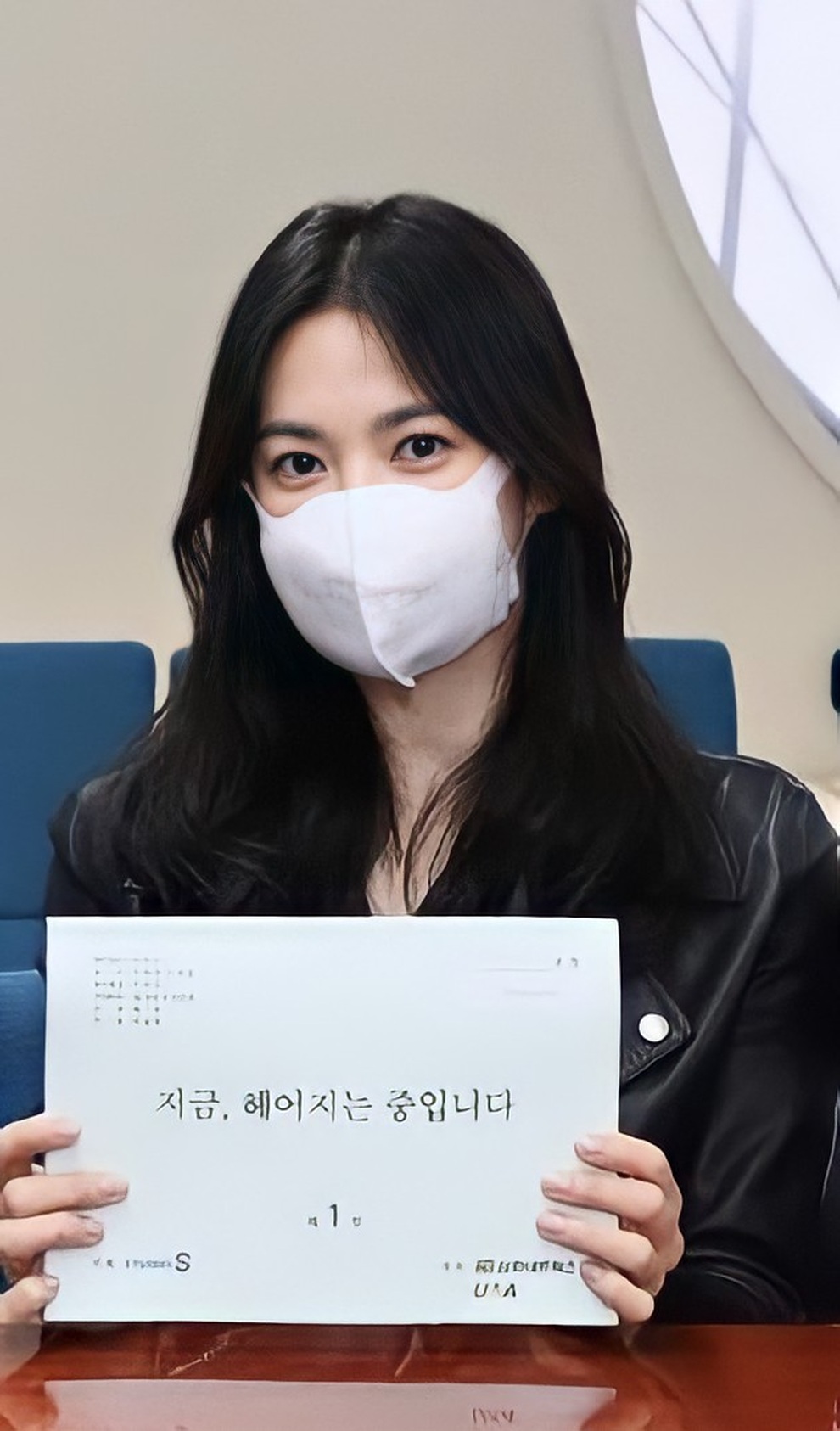 Song Hye Kyo đẹp đôi bên người tình màn ảnh kém 11 tuổi - 3 Song Hye Kyo đẹp đôi bên người tình màn ảnh kém 11 tuổi - 3