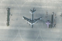 Lý do Nga dùng lốp ô tô che chắn các máy bay ném bom