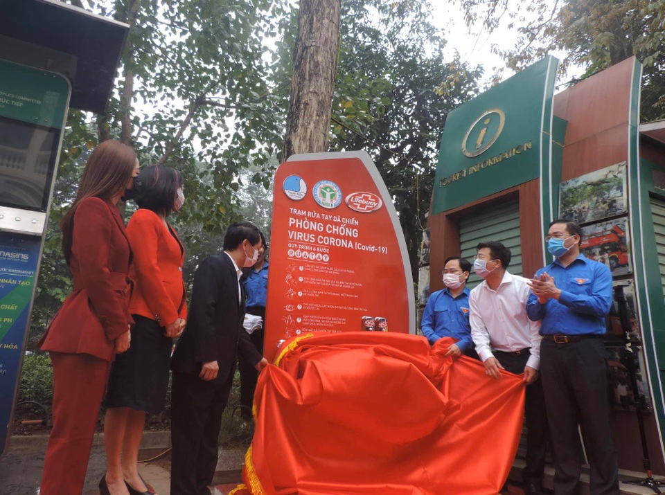 Thanh niên Hà Nội tích cực hỗ trợ khu cách ly, lắp 100 bồn rửa tay miễn phí - 6 Thanh niên Hà Nội tích cực hỗ trợ khu cách ly, lắp 100 bồn rửa tay miễn phí - 6