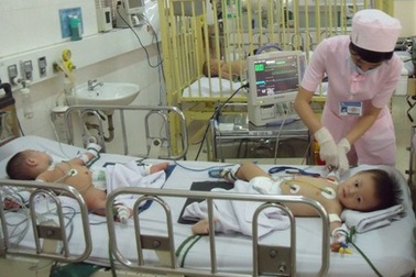 Mùa tựu trường “phập phồng” lo dịch bệnh bùng phát