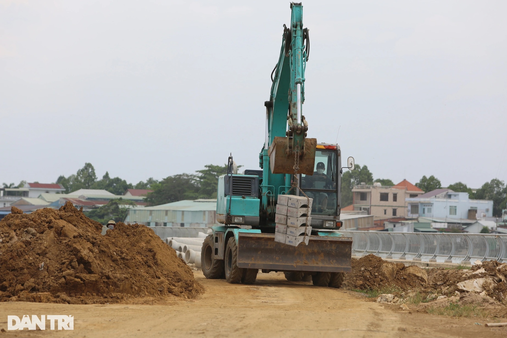 5km đường ven sông Đồng Nai làm hơn 3 năm chưa xong - 4 5km đường ven sông Đồng Nai làm hơn 3 năm chưa xong - 4