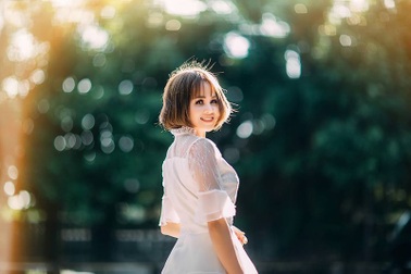 Tháng 9 về, gió đổi mùa, yêu thương đổi chiều...