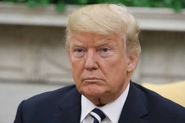 Kịch bản nào cho Tổng thống Trump sau cú “ngã ngựa” của 2 cựu trợ lý?