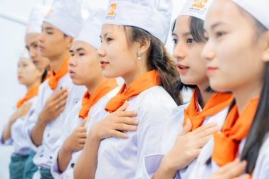 Thầy trò trường nghề hưởng ứng Ngày đầu bếp quốc tế 20.10