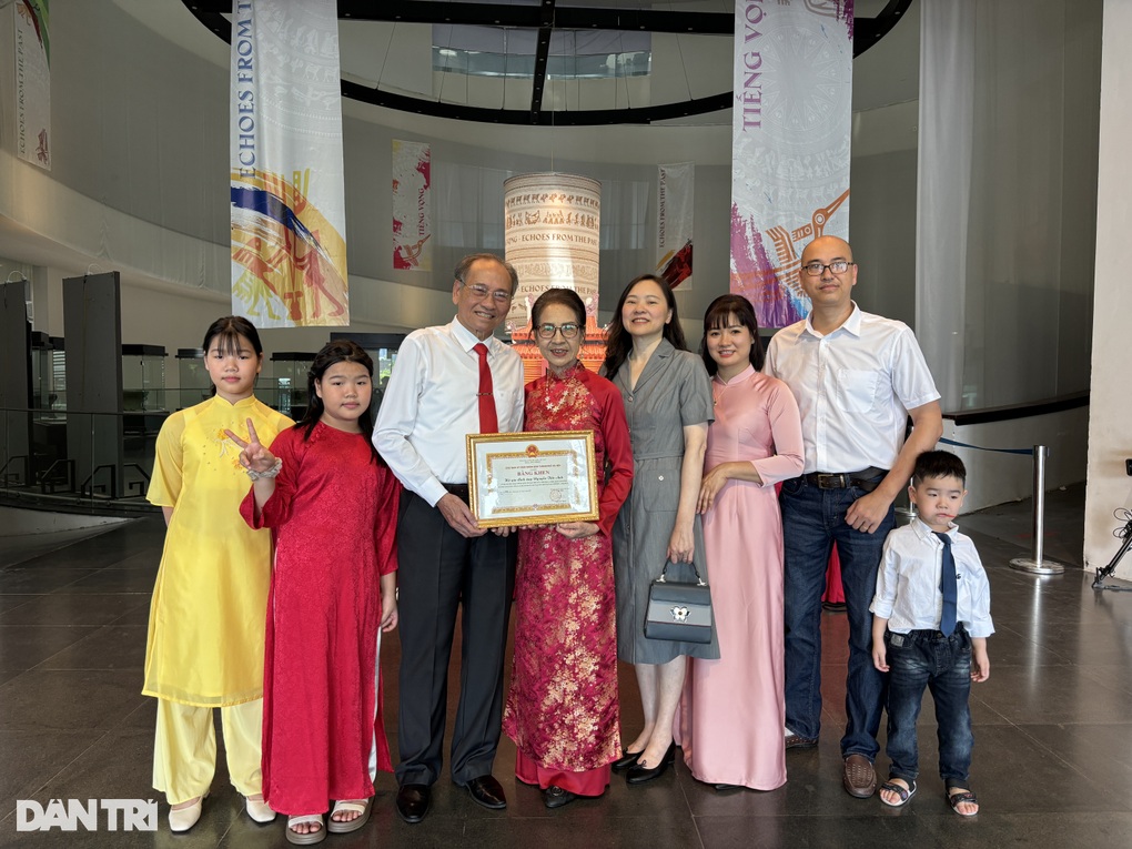 Tôn vinh 80 Gia đình văn hóa tiêu biểu Thủ đô - 4 Tôn vinh 80 Gia đình văn hóa tiêu biểu Thủ đô - 4