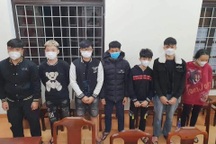 Nam sinh lớp 11 rủ nhóm bạn đi... đánh ghen