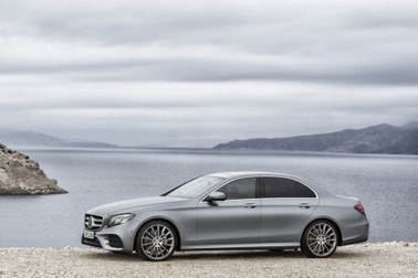 Mercedes-Benz chính thức giới thiệu E-Class thế hệ mới