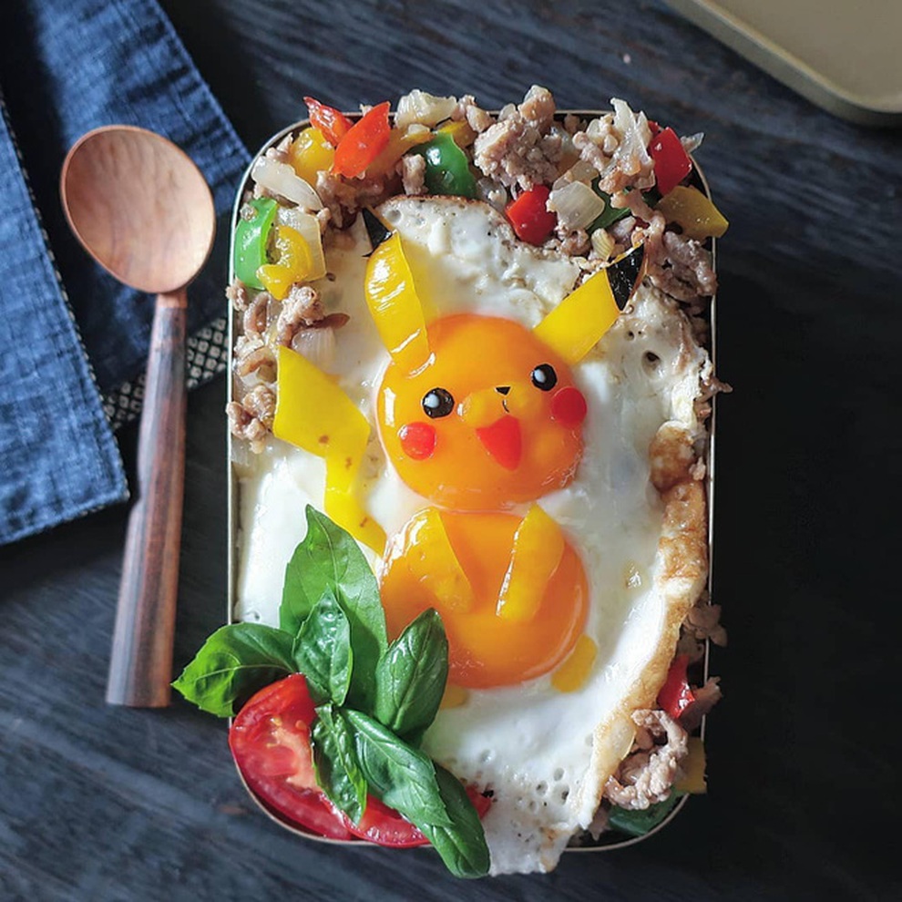 Mẹ 3 con vẽ tranh trên trứng rán đẹp như tác phẩm nghệ thuật - 11 Mẹ 3 con vẽ tranh trên trứng rán đẹp như tác phẩm nghệ thuật - 11