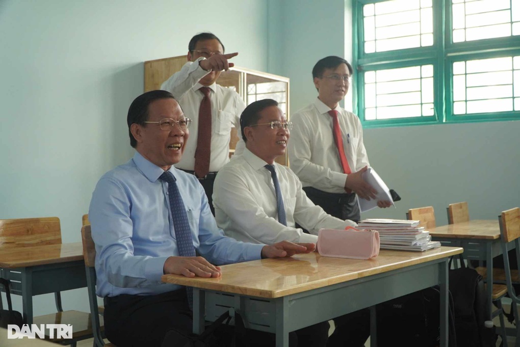23 triệu học sinh cả nước chính thức bước vào năm học đặc biệt - 13 23 triệu học sinh cả nước chính thức bước vào năm học đặc biệt - 13