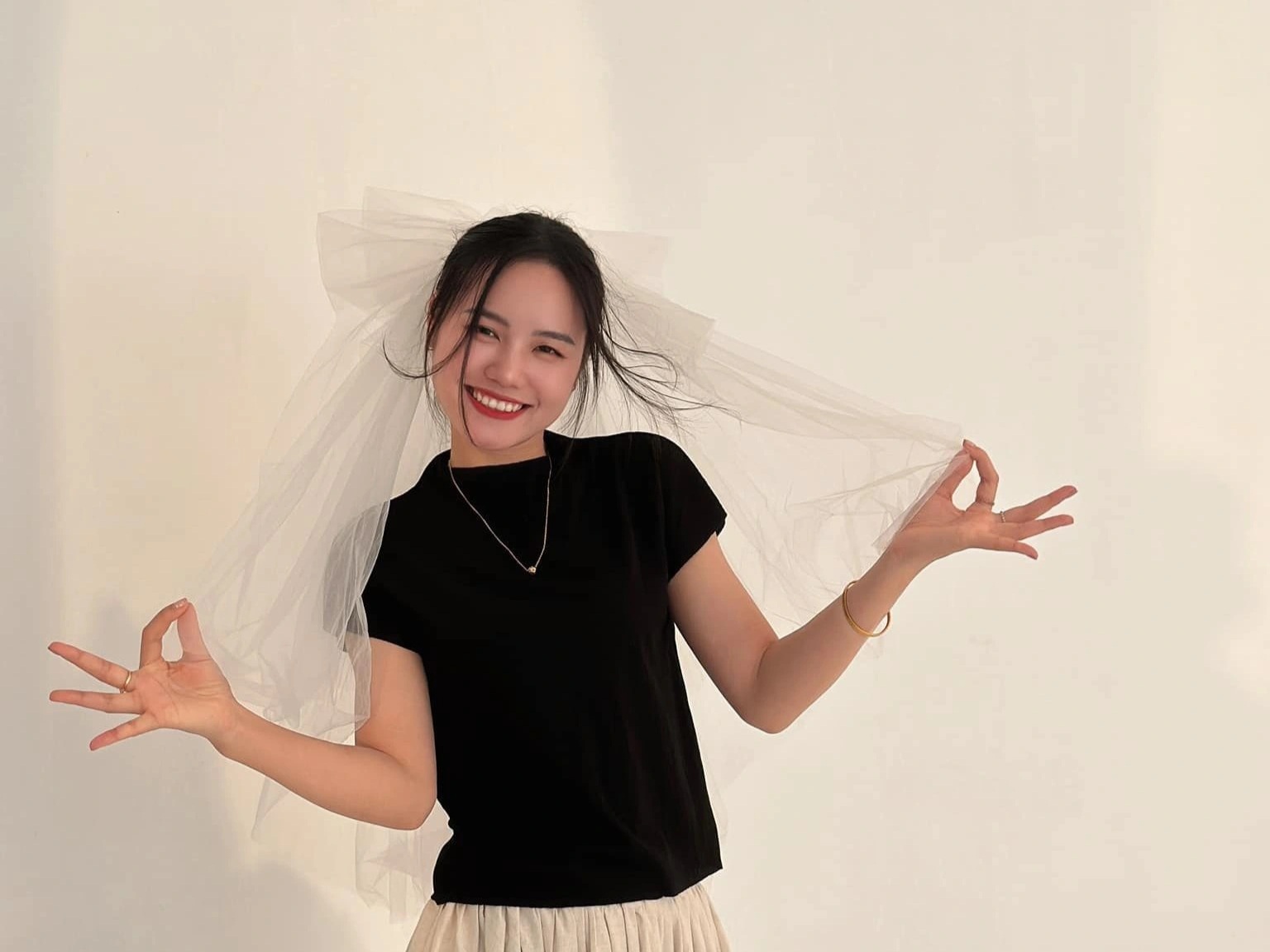 Những nhan sắc xinh đẹp gây sốt trong các buổi diễu binh, diễu hành ở TPHCM - 3 Những nhan sắc xinh đẹp gây sốt trong các buổi diễu binh, diễu hành ở TPHCM - 3