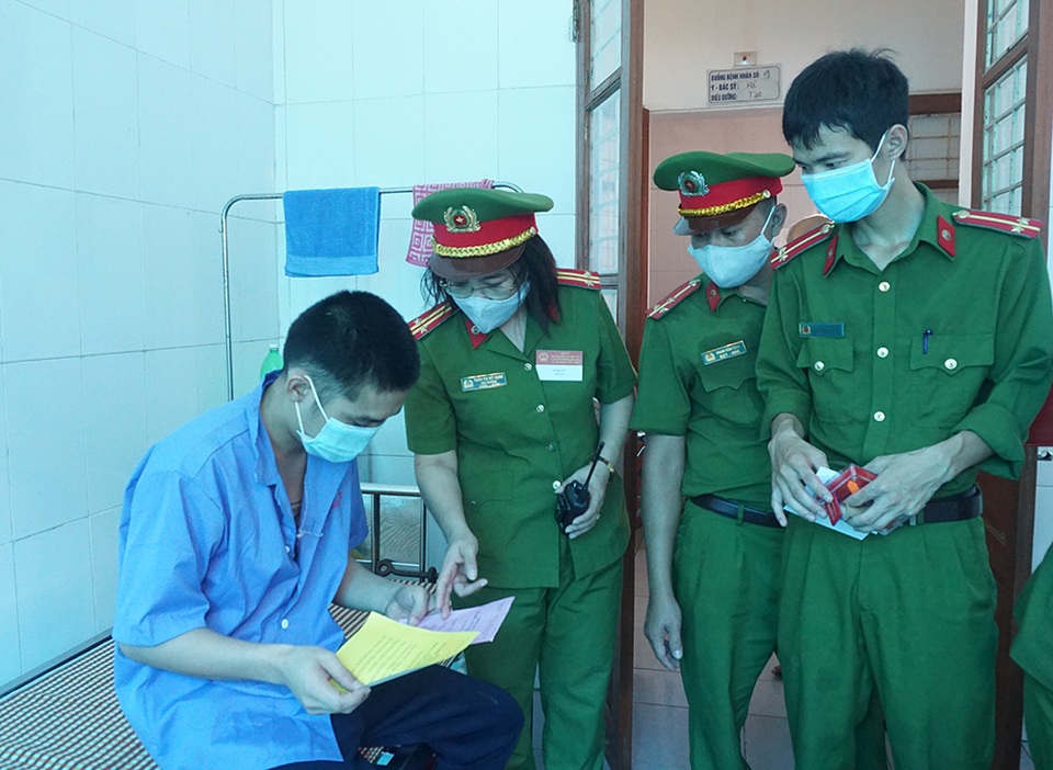 Được cầm lá phiếu bầu, với tôi là niềm an ủi lớn - 3 Được cầm lá phiếu bầu, với tôi là niềm an ủi lớn - 3