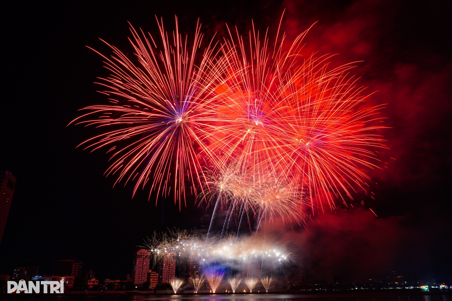 Màn trình diễn đỉnh cao của Việt Nam - Phần Lan tại Lễ hội pháo hoa - 3