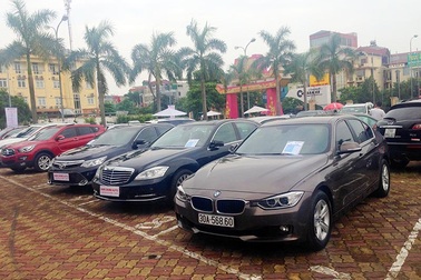 Thị trường ôtô tháng 2/2016: Dấu ấn của thay đổi chính sách