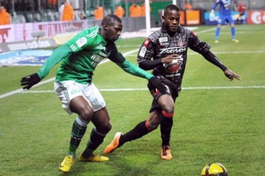 Tái hiện pha ghi bàn không tưởng của “siêu Maicon”