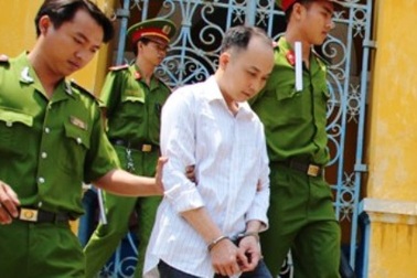 Đâm chết bảo vệ dân phố vì dám can mình đánh nhau