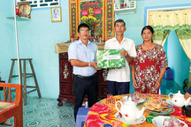 Ngàn hoa dâng Bác