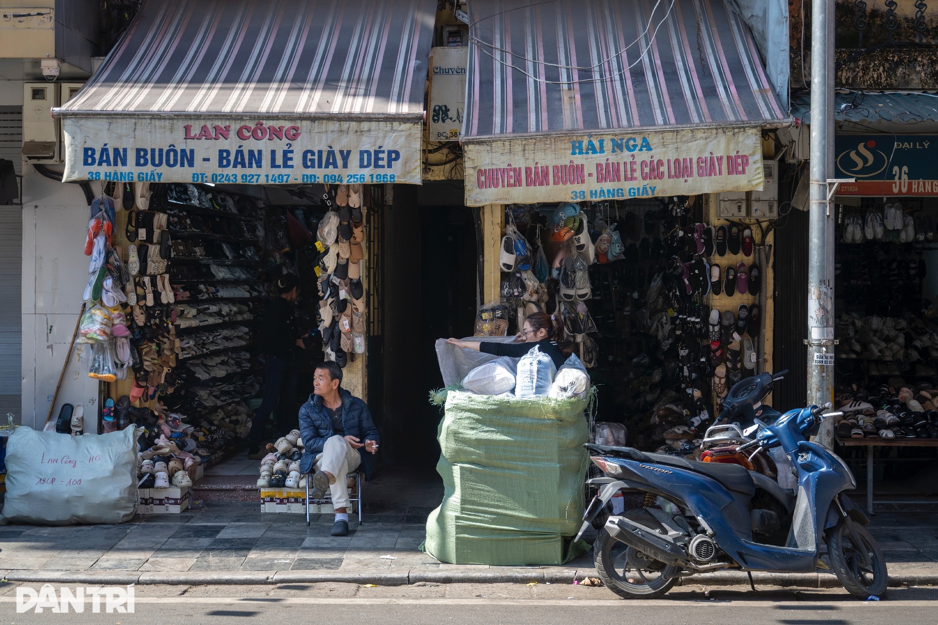 Công an Hà Nội ra quân dẹp vỉa hè, thí điểm mô hình phường kiểu mẫu - 12