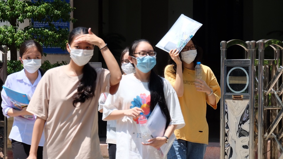 Thí sinh Đà Nẵng nhận định đề thi tốt nghiệp Khoa học xã hội “dễ thở” - 1 Thí sinh Đà Nẵng nhận định đề thi tốt nghiệp Khoa học xã hội “dễ thở” - 1