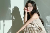 Tính mưu kế giữ bí mật lớn, tôi xấu hổ khi chồng sắp cưới đưa một tờ giấy