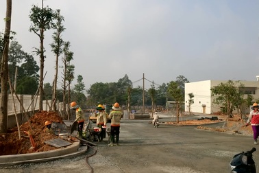 Công trình bệnh viện Ung Bướu 2 còn ngổn ngang