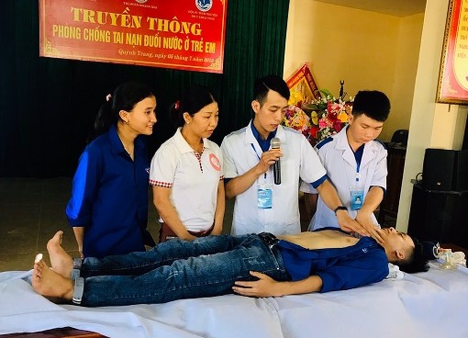 Những “Sinh viên 5 tốt” xứ Nghệ có thành tích học như mơ, còn xuất bản sách - 2 Những “Sinh viên 5 tốt” xứ Nghệ có thành tích học như mơ, còn xuất bản sách - 2